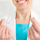 How to Use Dental Floss
